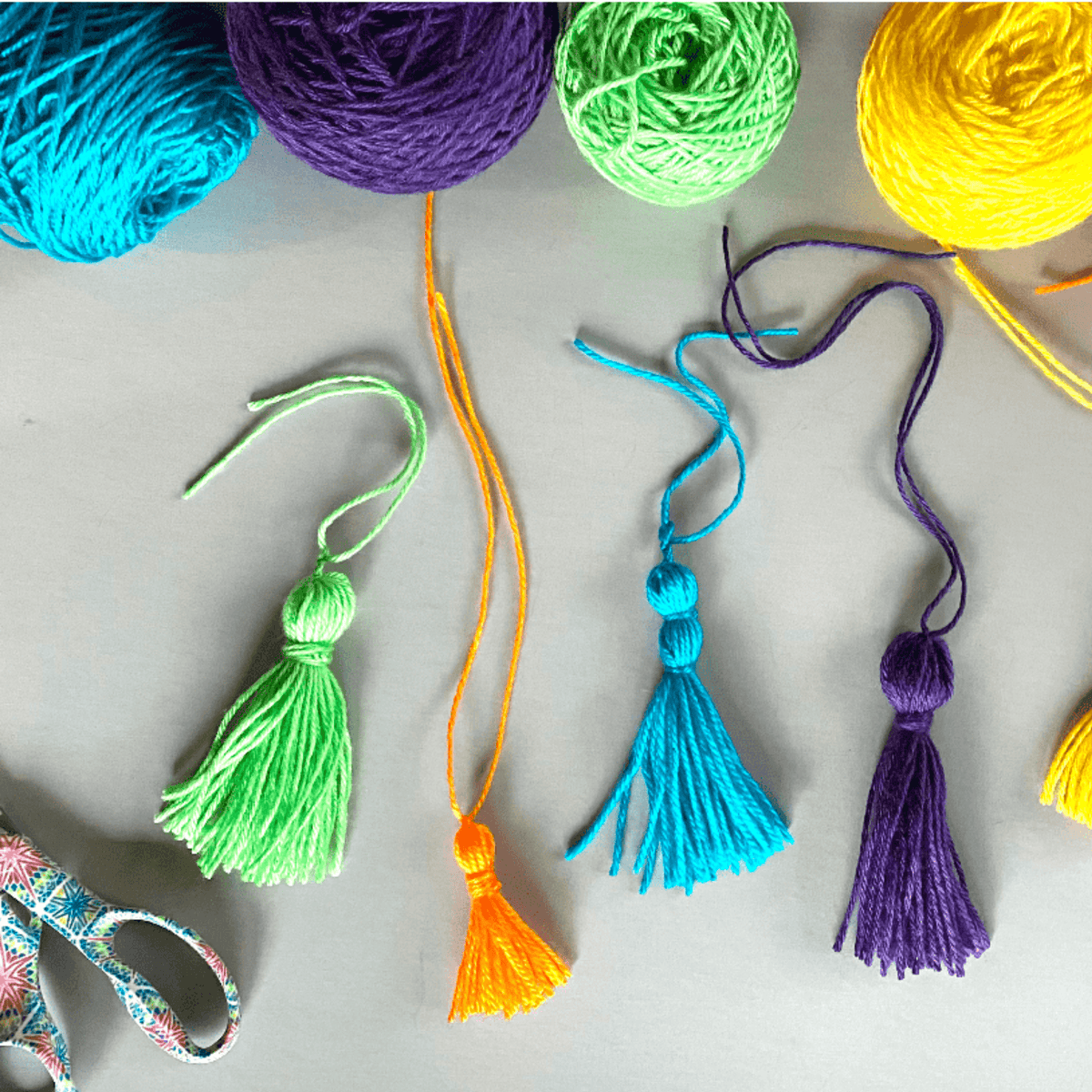 How to Make Tassels: A Simple Guide - CRAFTISS